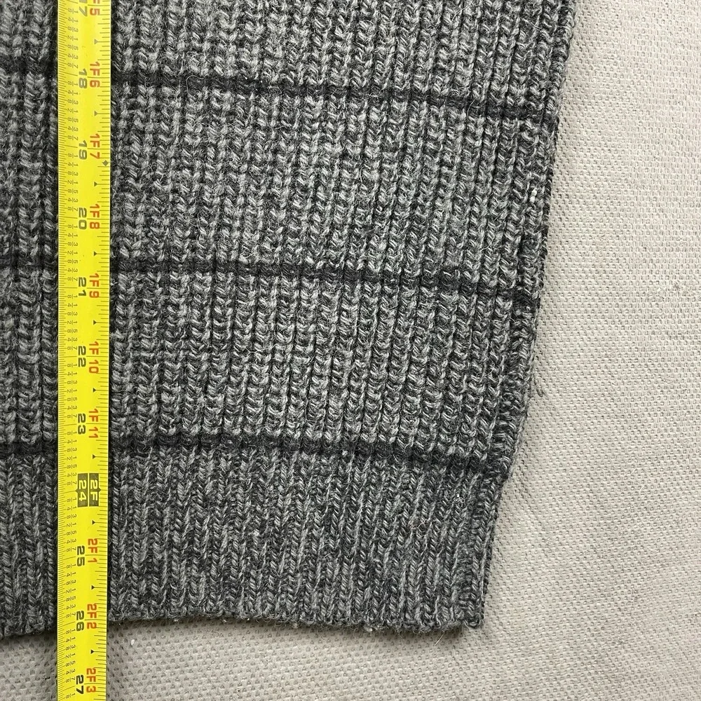 Marshall Fields Fieldgear Sweater Mens Medium Gray Chunky Knit Wool Grid Stripe